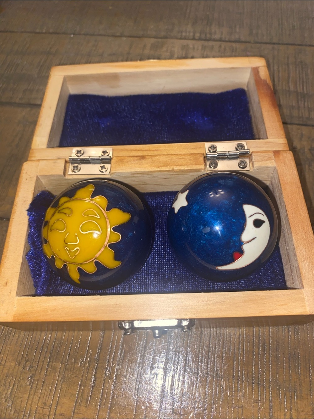 VTG sun and Moon Baoding Balls Set - Blue and Yellow in solid wood box